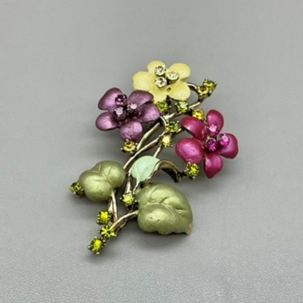 Flower Brooch Women Multicolor Enamel Rhinestone Floral Bouquet Pin Gold Tone